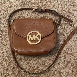 Micheal Kors cross body